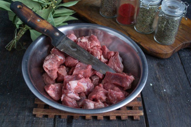 Geurige pilaf met kweepeer en rundvlees. Stap -By -stap Recept met foto