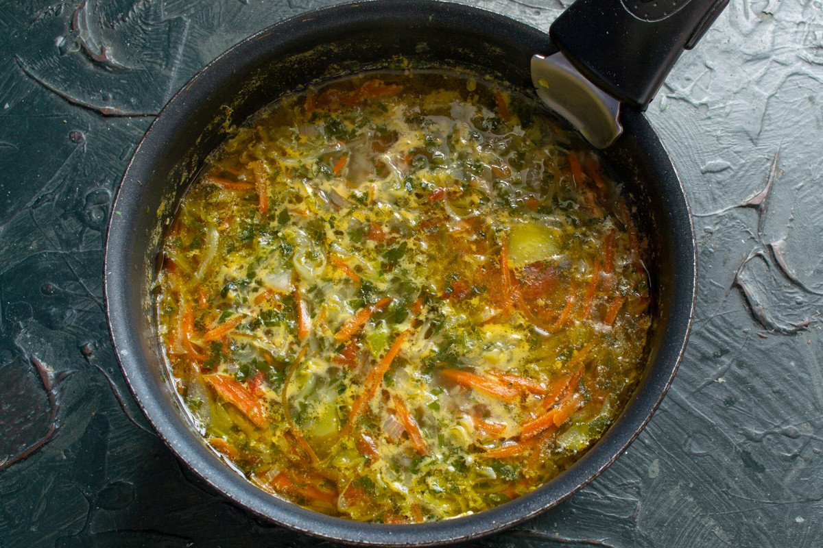 Borsch met kool, bieten en mosterd. Stap -By -stap Recept met foto