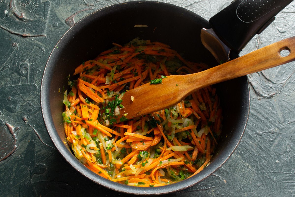 Borsch met kool, bieten en mosterd. Stap -By -stap Recept met foto