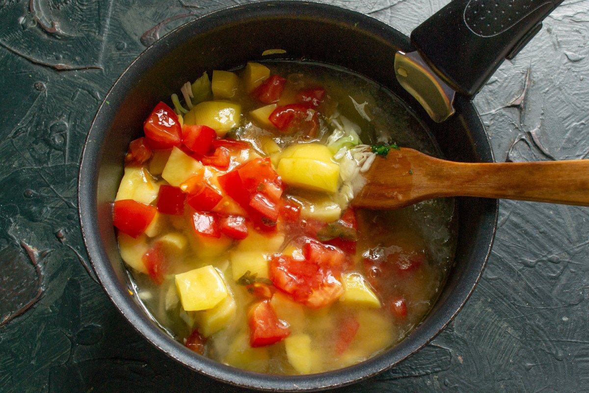 Borsch met kool, bieten en mosterd. Stap -By -stap Recept met foto