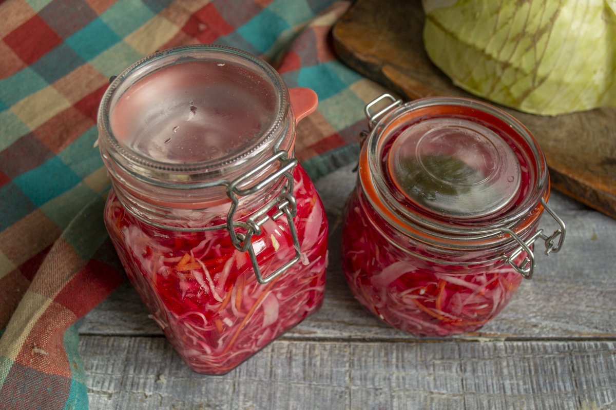 Snel ingemaakte kool voor salades. Stap -By -stap Recept met foto