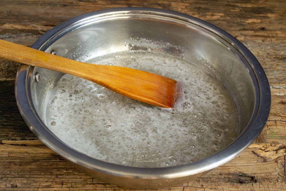 Snelle jam vitaminka van zomerbessen met een banaan. Stap -By -stap Recept met foto