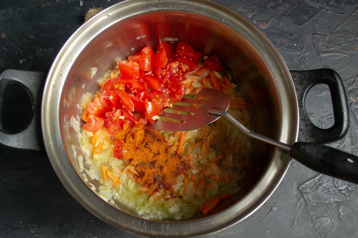 Snelle tomatensoep met kaas. Stap -By -stap Recept met foto