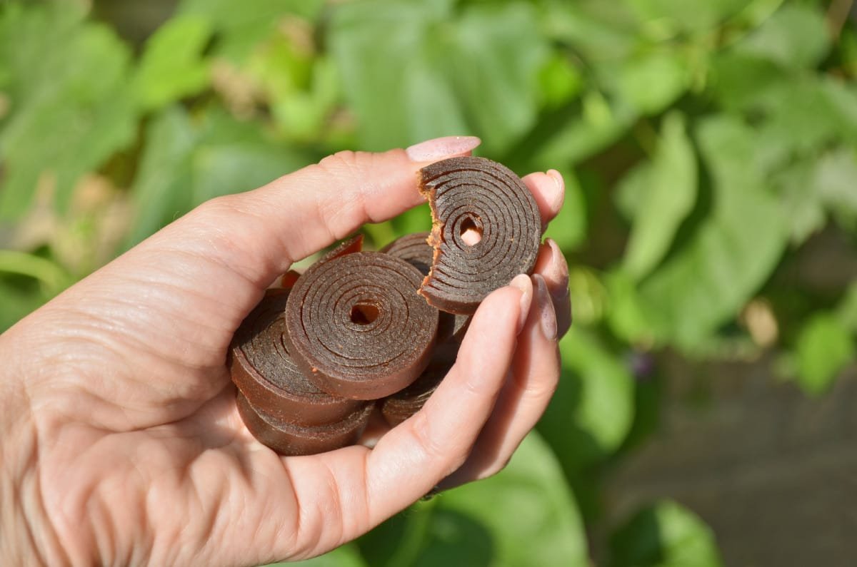 De strijd tegen het gewas is methoden om fruit en bessen op te slaan. Foto