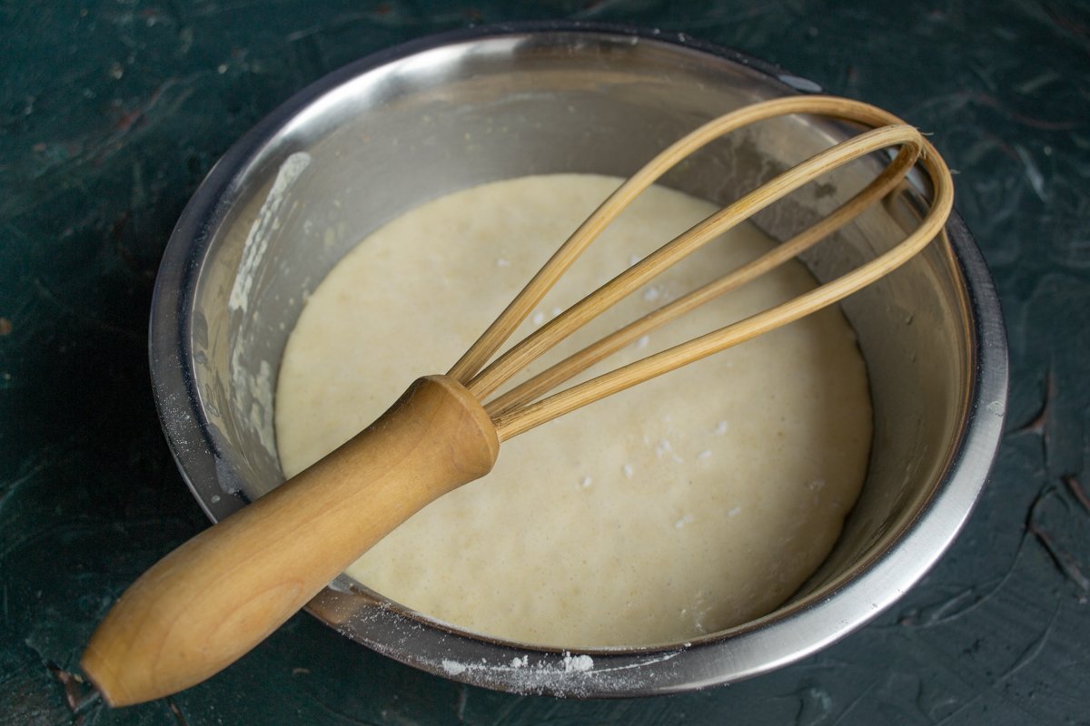 Openwork gistpannenkoeken in melk. Stap -By -stap Recept met foto