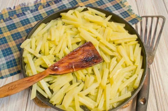 Azu in Tatar met zoute komkommers en aardappelen. Stap -By -stap Recept met foto, Kaleyard Azu in Tatar met zoute komkommers en aardappelen. Stap -By -stap Recept met foto