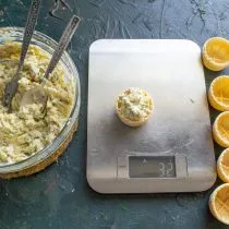 Vis salade met zalm en ansjovis in taartjes, Kaleyard Vis salade met zalm en ansjovis in taartjes