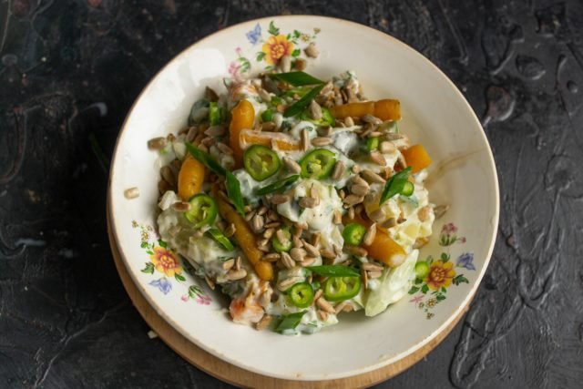 Aardappelsalade met komkommers in 15 minuten