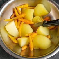 Aardappelsalade met komkommers in 15 minuten