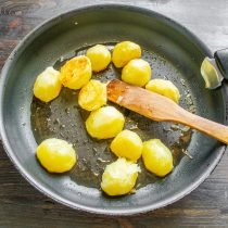 Aardappel in een nerveuze paddestoel