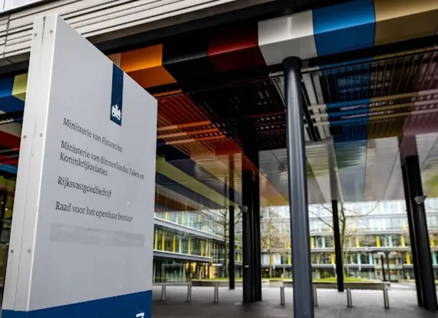 Nederlandse coalitiepartijen worstelen om begrotingsakkoord voorjaarsnota af te ronden, Kaleyard Nederlandse coalitiepartijen worstelen om begrotingsakkoord voorjaarsnota af te ronden
